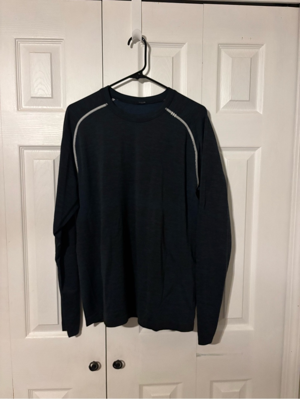 lululemon athletica Men's Metal Vent Long Sleeve - Dark Green - Large